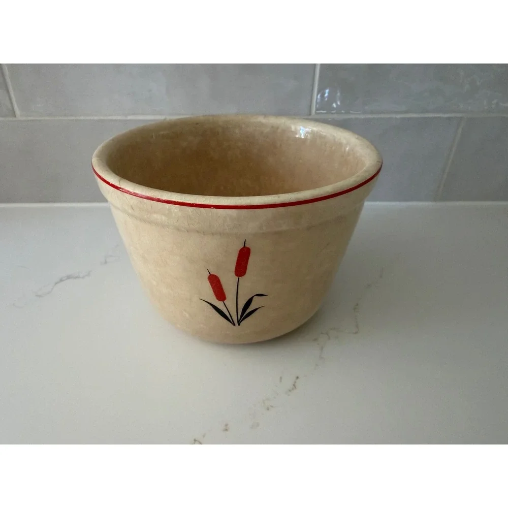 Universal Cambridge Small Mixing Bowl Red Cattails Stoneware Tan Vintage MCM